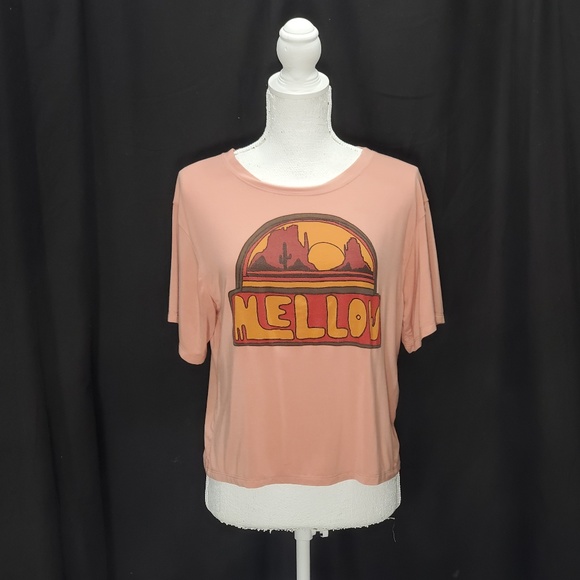 Life Clothing Co Tops - Life Clothing Co MELLOW Graphic T-Shirt Size M